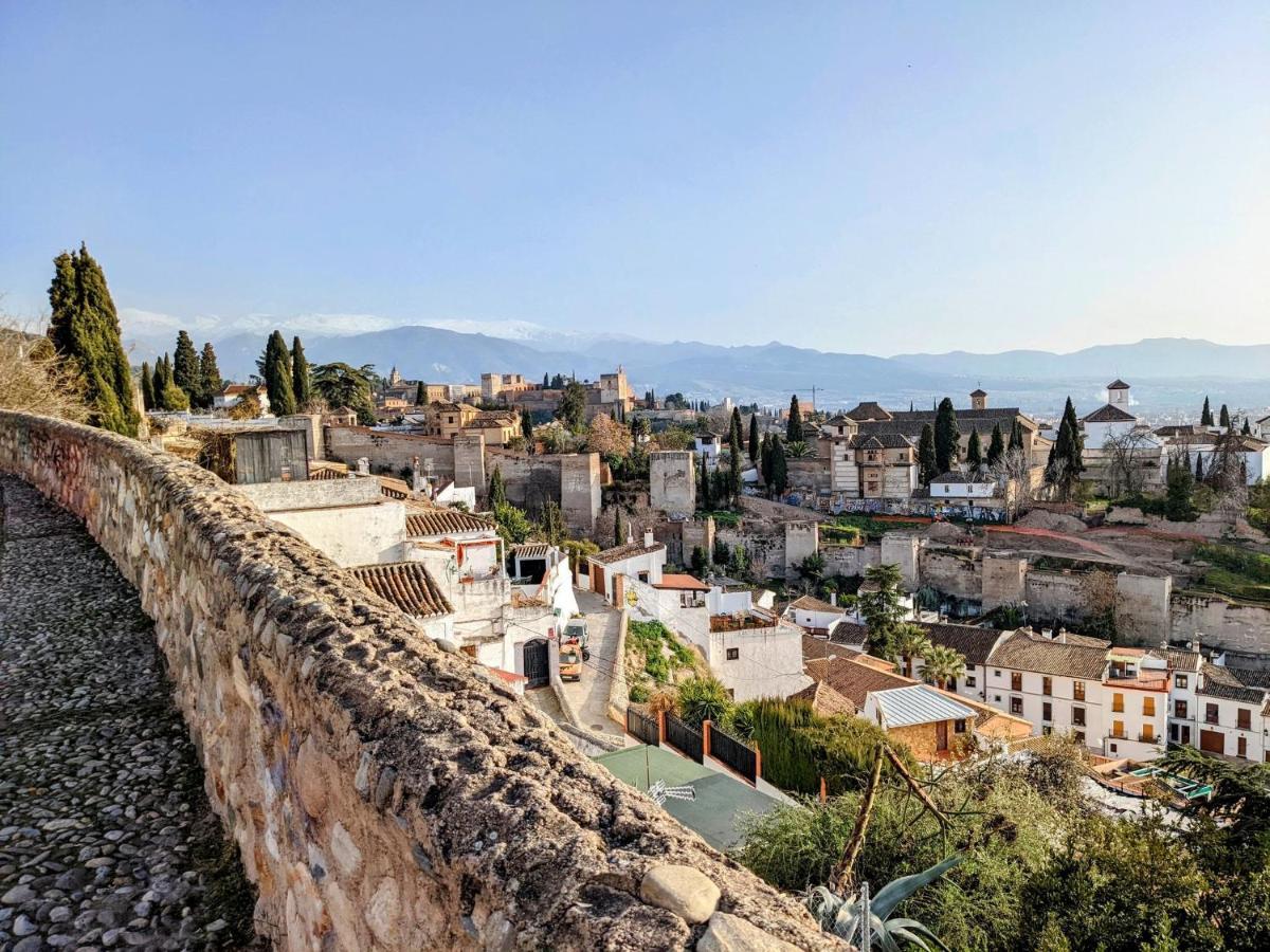Casa rural VISTABLANCA - Construida en una sola planta con bonitas vistas - PISCINA privada y clima agradable junto a la capital Cenes De La Vega Exterior foto