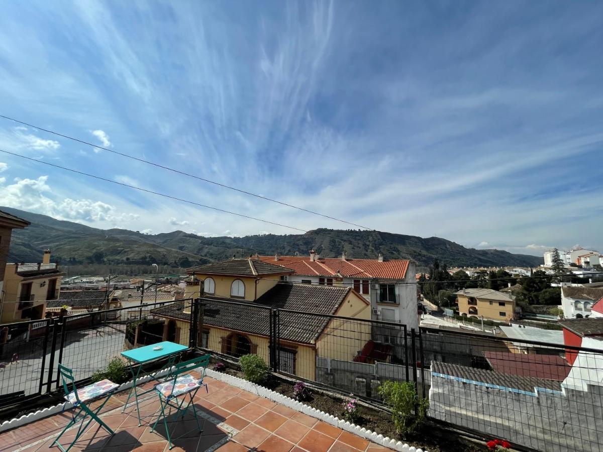 Casa rural VISTABLANCA - Construida en una sola planta con bonitas vistas - PISCINA privada y clima agradable junto a la capital Cenes De La Vega Exterior foto