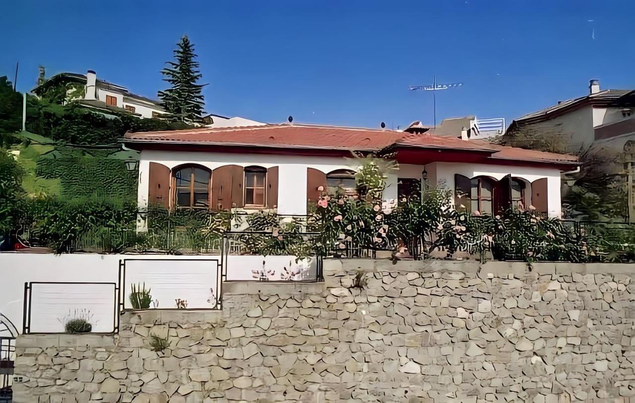 Casa rural VISTABLANCA - Construida en una sola planta con bonitas vistas - PISCINA privada y clima agradable junto a la capital Cenes De La Vega Exterior foto