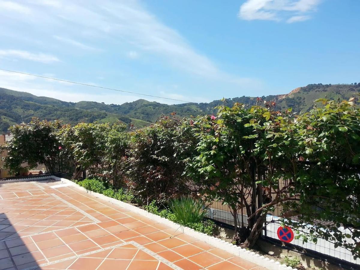 Casa rural VISTABLANCA - Construida en una sola planta con bonitas vistas - PISCINA privada y clima agradable junto a la capital Cenes De La Vega Exterior foto